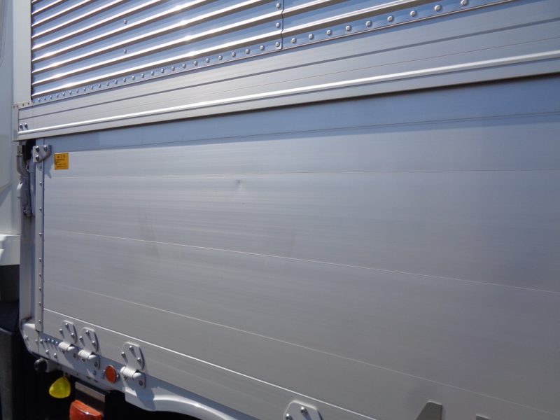 三菱 大型トラック ウィングエアサスハイルーフ 画像