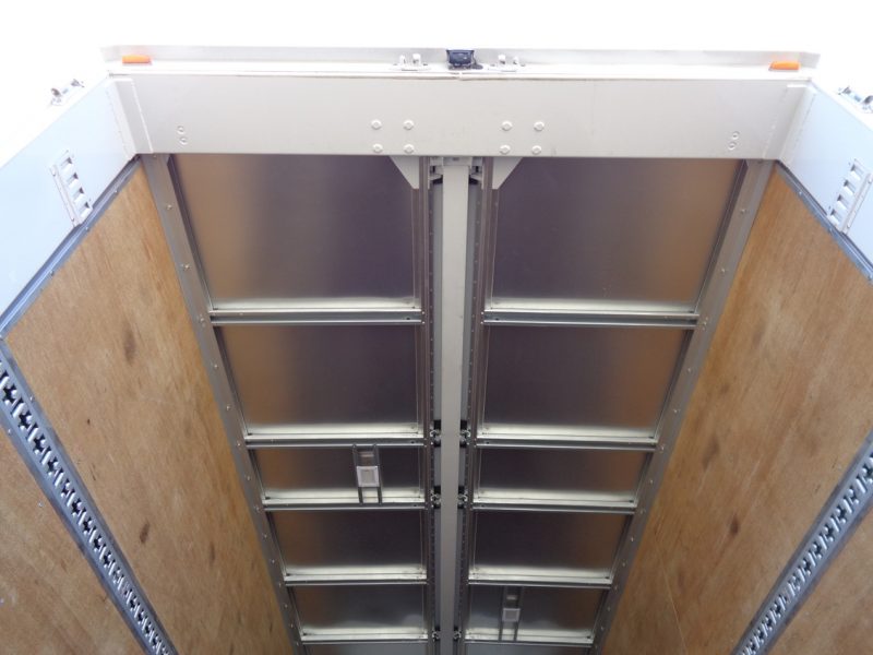 三菱 大型トラック ウィングエアサスハイルーフ 画像