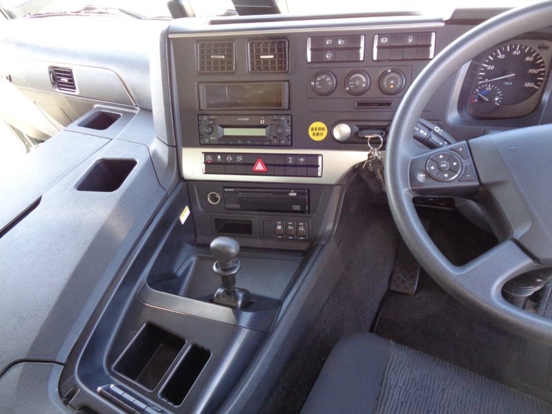 三菱 大型トラック ウィングエアサスハイルーフ 画像