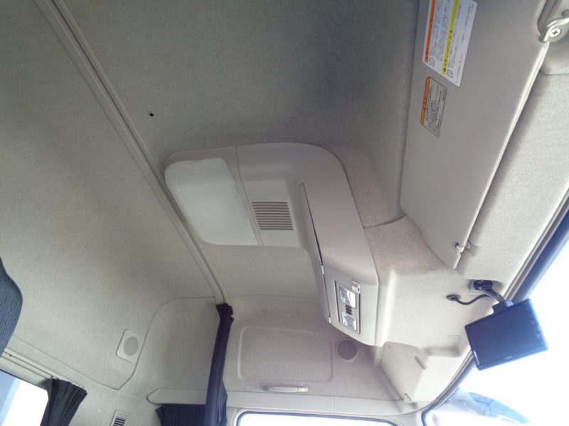 三菱 大型トラック ウィングエアサスハイルーフ 画像