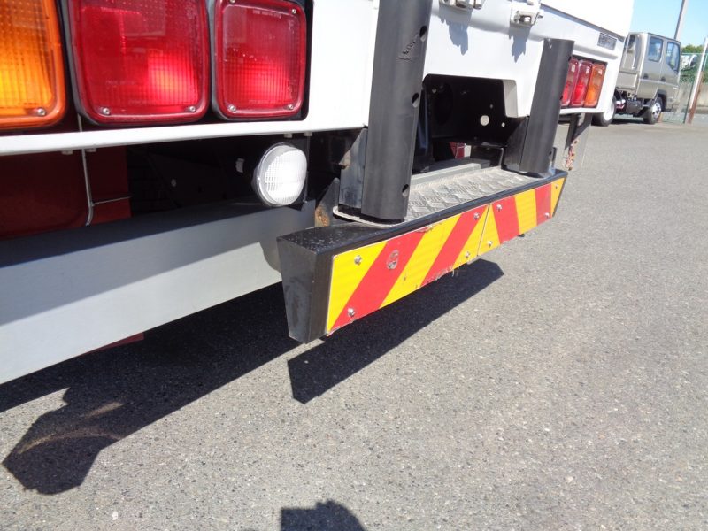 三菱 大型トラック ウィングエアサスハイルーフ 画像