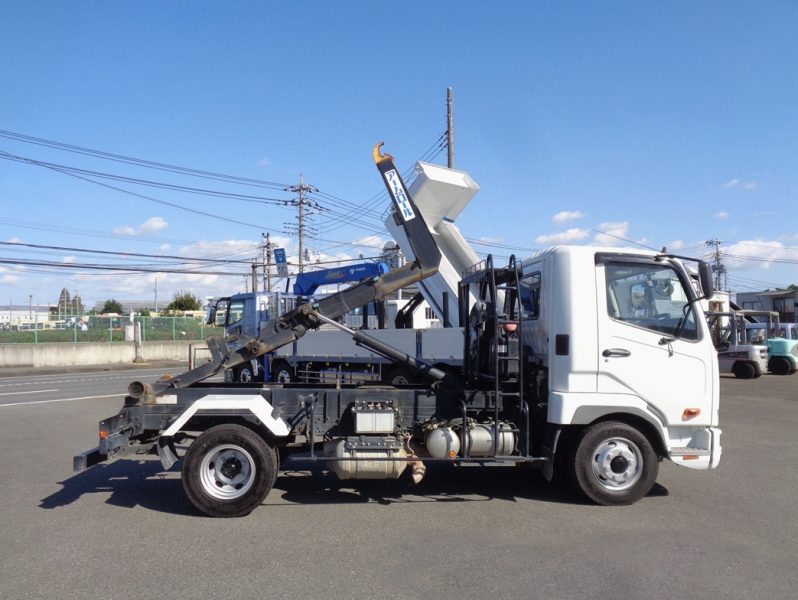 三菱 中型トラック アームロール 画像