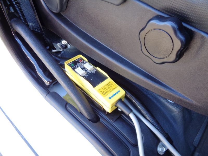 三菱 中型トラック アームロール 画像