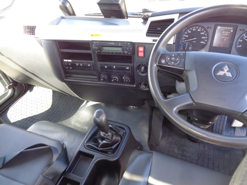 三菱 中型トラック アームロール 画像