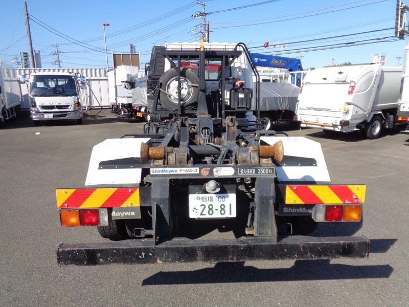 三菱 中型トラック アームロール 画像