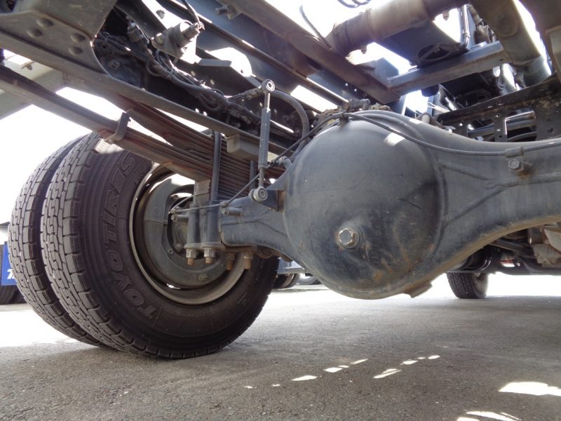 三菱 中型トラック アームロール 画像