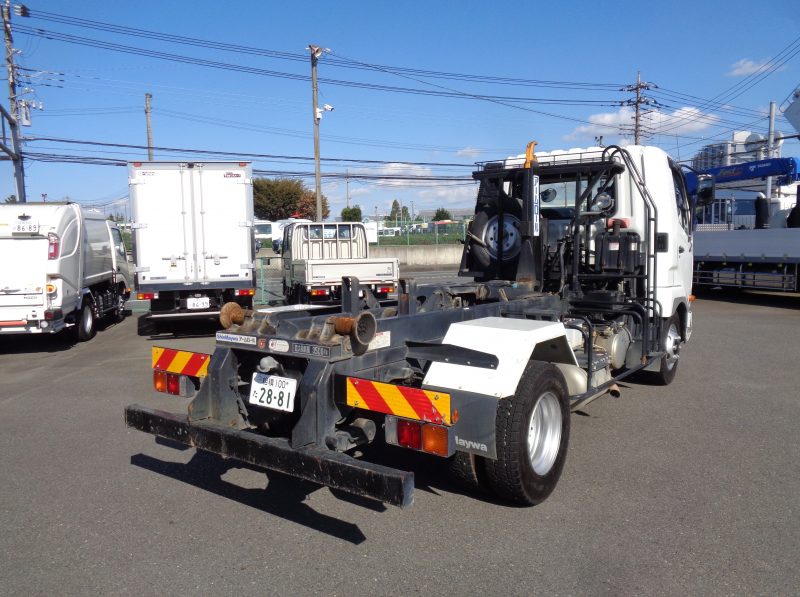 三菱 中型トラック アームロール 画像