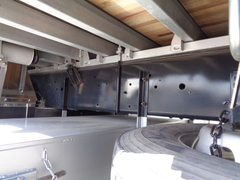 いすゞ 大型トラック アコーディオン幌エアサスハイルーフ(デフロック付) 画像