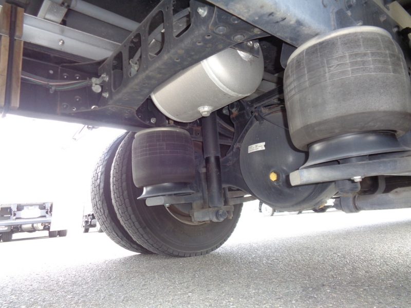 三菱 中型トラック ウィングワイドエアサス 画像