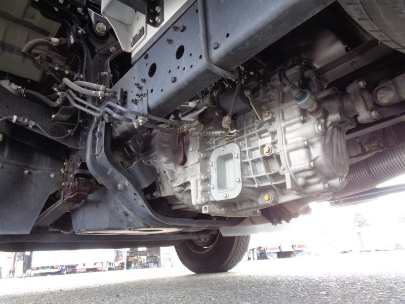 三菱 中型トラック ウィングワイドエアサス 画像