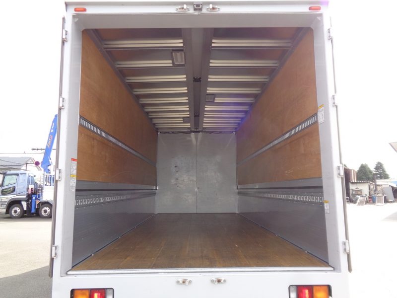 三菱 中型トラック ウィングワイドエアサス 画像