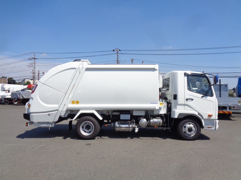 三菱 中型トラック 塵芥車プレス式8.7m3 画像