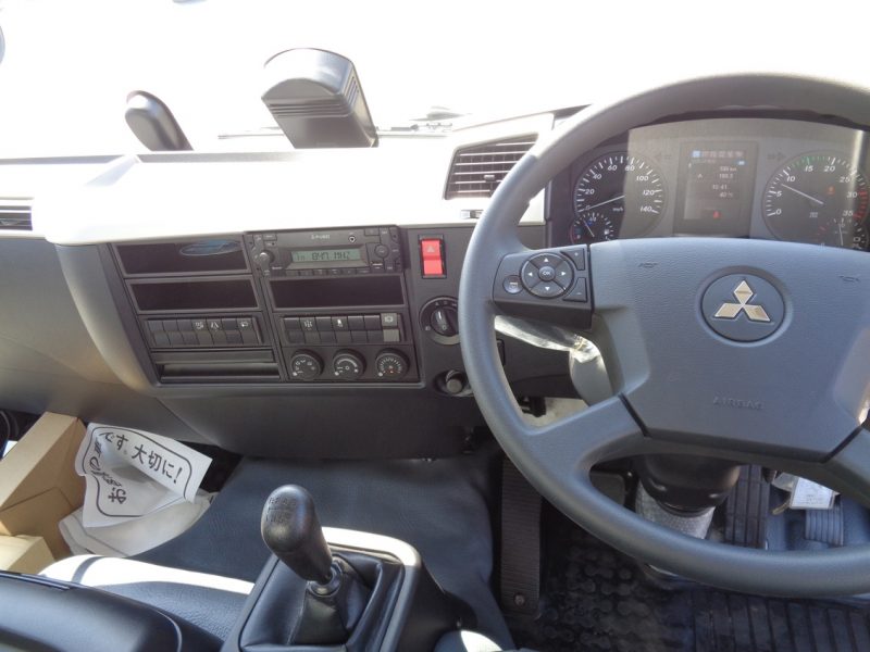 三菱 中型トラック 塵芥車プレス式8.7m3 画像