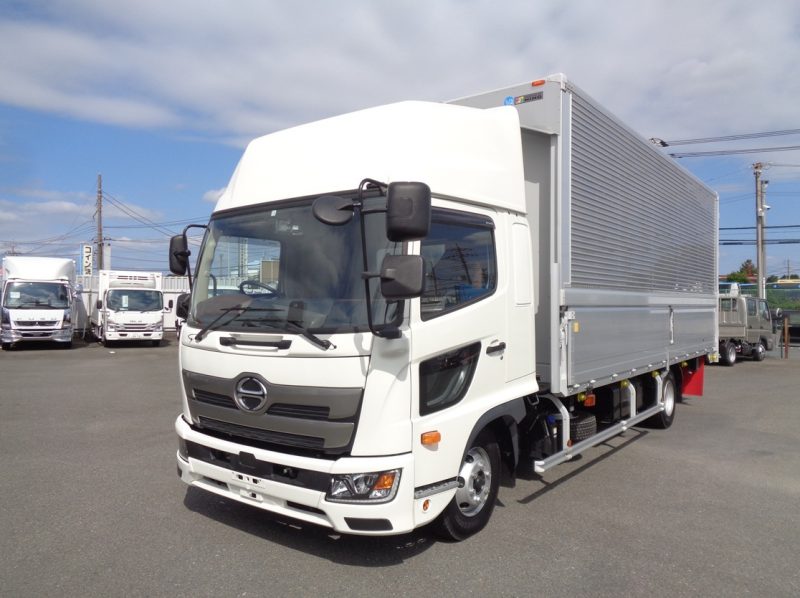 日野 中型トラック ウィングワイドエアサスハイルーフ 画像