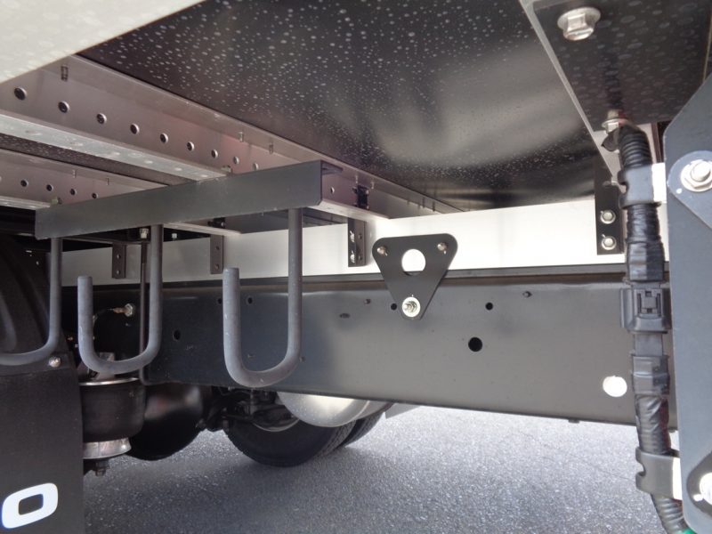 日野 中型トラック ウィングワイドエアサスハイルーフ 画像