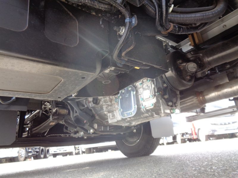 日野 中型トラック ウィングワイドエアサスハイルーフ 画像