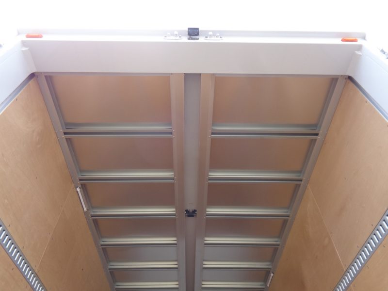 日野 中型トラック ウィングワイドエアサスハイルーフ 画像