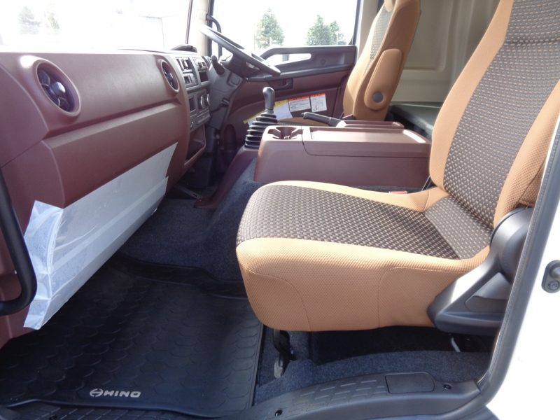 日野 中型トラック 冷凍車ワイドエアサス格納PG付 画像