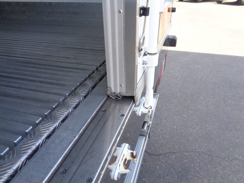 日野 中型トラック 冷凍車ワイドエアサス格納PG付 画像