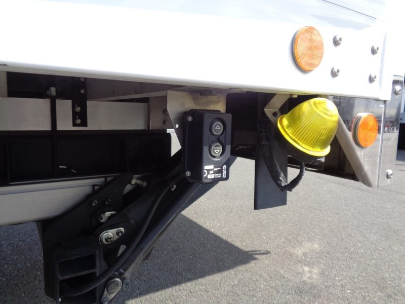 日野 中型トラック 冷凍車ワイドエアサス格納PG付 画像