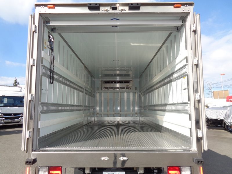 日野 中型トラック 冷凍車ワイドエアサス格納PG付 画像