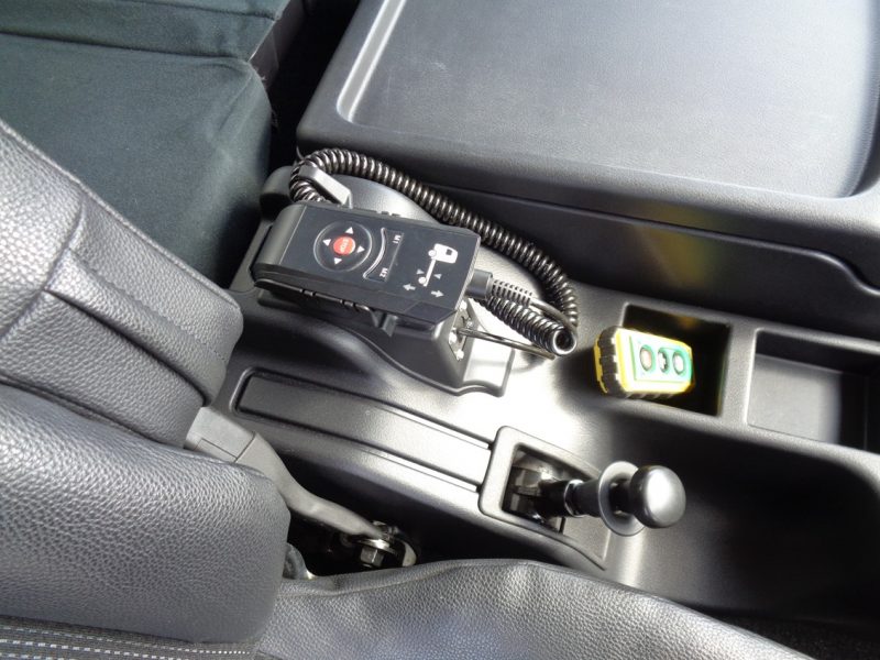 三菱 中型トラック 冷凍車エアサス格納PG付 画像