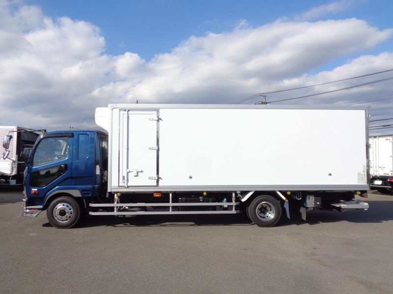 三菱 中型トラック 冷凍車エアサス格納PG付 画像