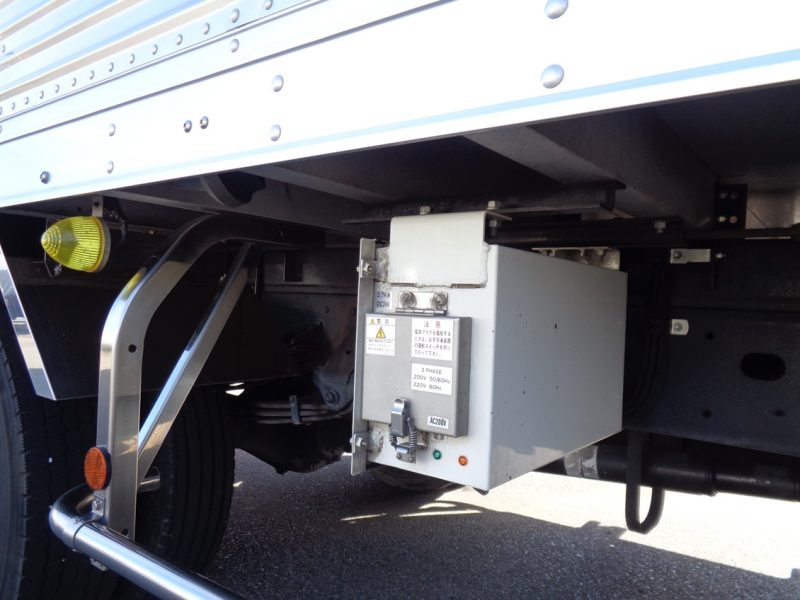 日野 中型トラック 冷凍車(スタンバイ付) 画像