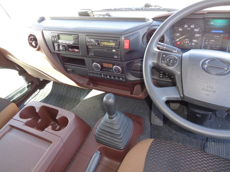 日野 中型トラック 冷凍車(スタンバイ付) 画像