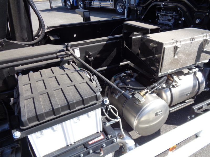 三菱 大型トラック 増t深ダンプ(6.6t) 画像