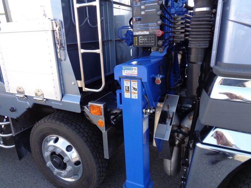 三菱 大型トラック タダノ4段クレーンエアサス(12.6ｔ)8.82m 画像