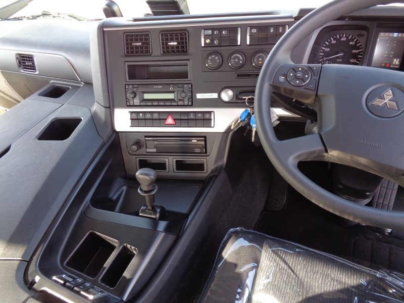 三菱 大型トラック タダノ4段クレーンエアサス(12.6ｔ)8.82m 画像