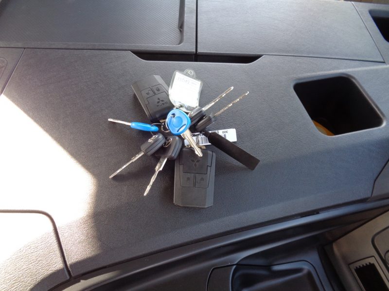 三菱 大型トラック タダノ4段クレーンエアサス(12.6ｔ)8.82m 画像