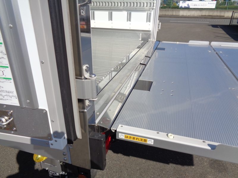 日野 中型トラック 冷凍車ワイドエアサス格納PG付(キストン) 画像