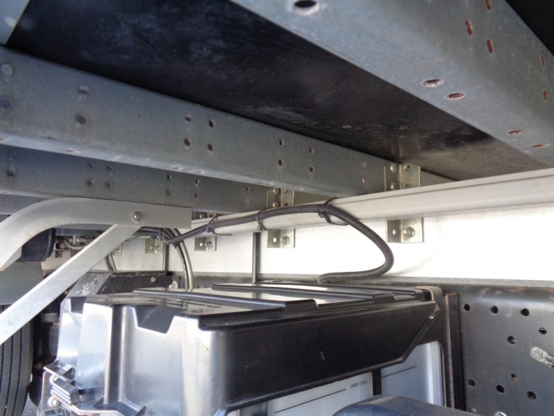 日産UD 中型トラック ウィングエアサス(スムーサー) 画像