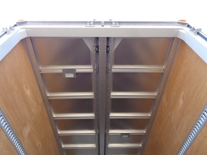 日産UD 中型トラック ウィングエアサス(スムーサー) 画像