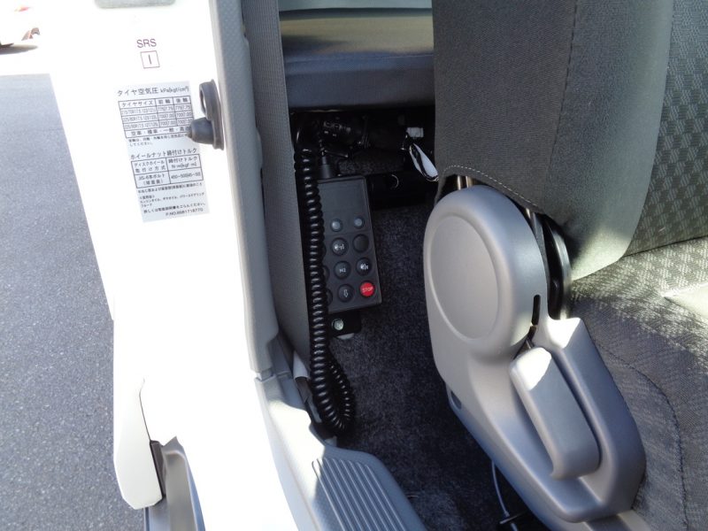 日産UD 中型トラック ウィングエアサス(スムーサー) 画像