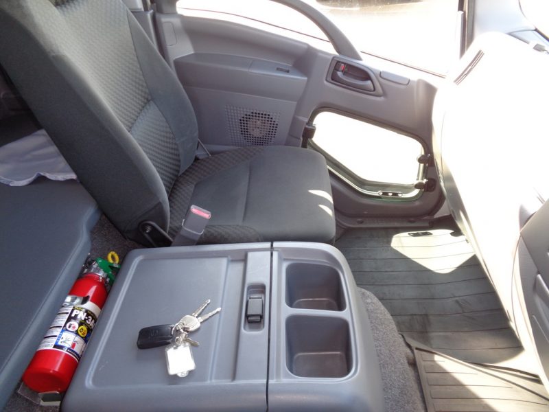 日産UD 中型トラック ウィングエアサス(スムーサー) 画像