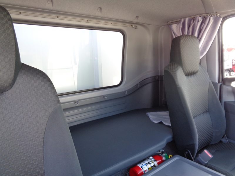 日産UD 中型トラック ウィングエアサス(スムーサー) 画像