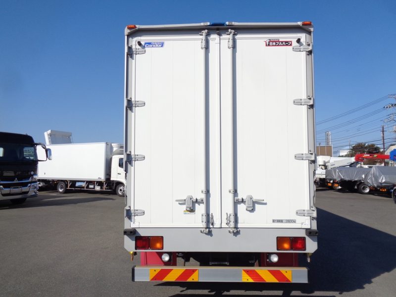 日産UD 中型トラック ウィングエアサス(スムーサー) 画像