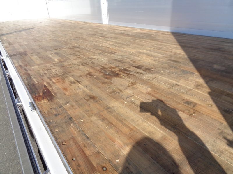 日産UD 大型トラック ウィングエアサスハイルーフ 画像