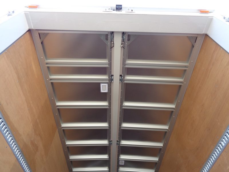 日産UD 大型トラック ウィングエアサスハイルーフ 画像