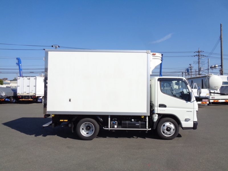 三菱 小型トラック 冷凍車低温 画像