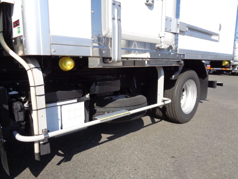 三菱 小型トラック 冷凍車低温 画像