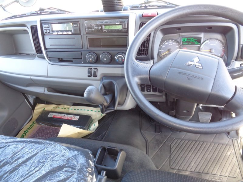 三菱 小型トラック 冷凍車低温 画像