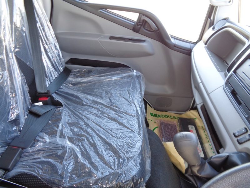 三菱 小型トラック 冷凍車低温 画像