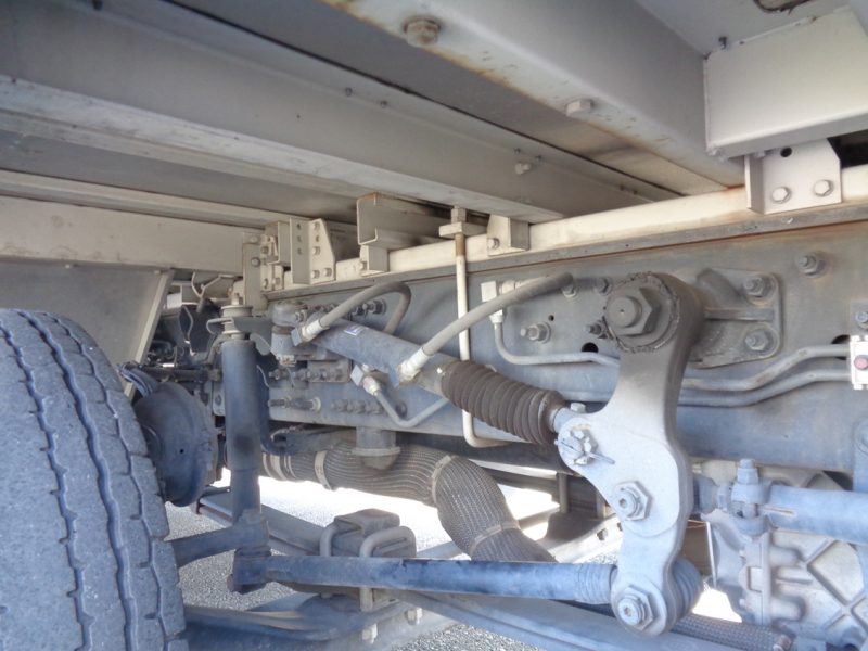 日産UD 大型トラック ウィングエアサスハイルーフ(鉄板張) 画像