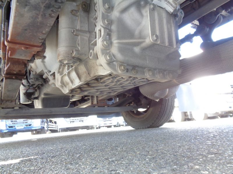 日産UD 大型トラック ウィングエアサスハイルーフ(鉄板張) 画像