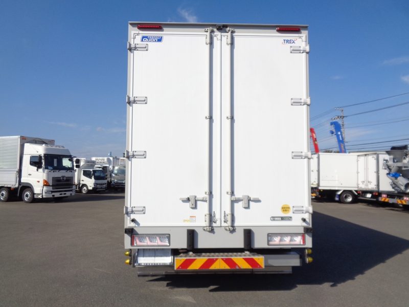 日産UD 大型トラック ウィングエアサスハイルーフ(鉄板張) 画像