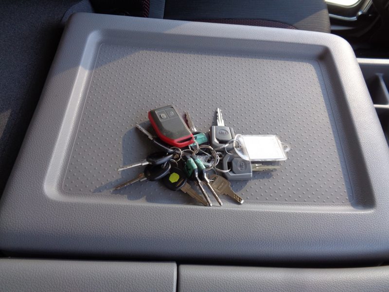 日産UD 大型トラック ウィングエアサスハイルーフ(鉄板張) 画像